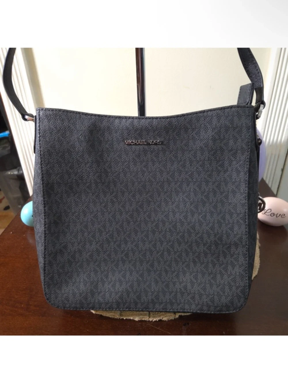 Michael Kors Black Crossbody Shoulder Bag - Picture 2 of 10